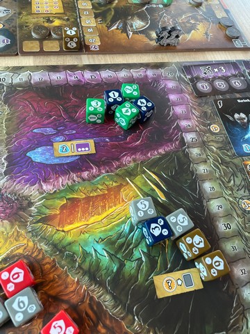 Shadow Kingdoms of Valeria - Champions and Magic shrines