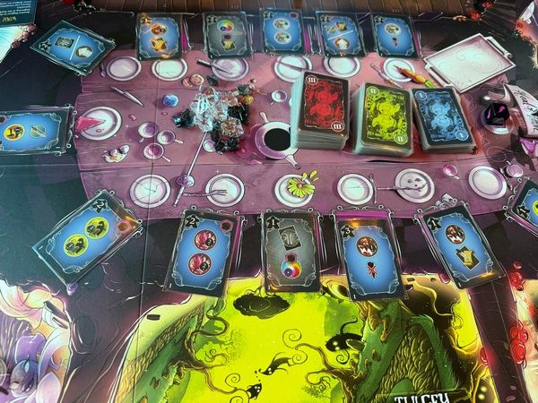 Wonderland's War - Tea Party